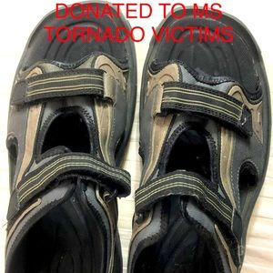 men’s sandals size 12.